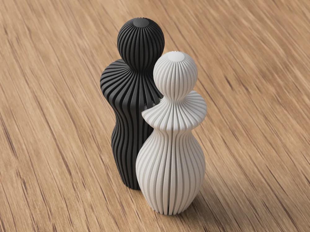 Modern Ribbed Couple Sculpture – Minimalist Home Decor | Boyfriend & Girlfriend Statue