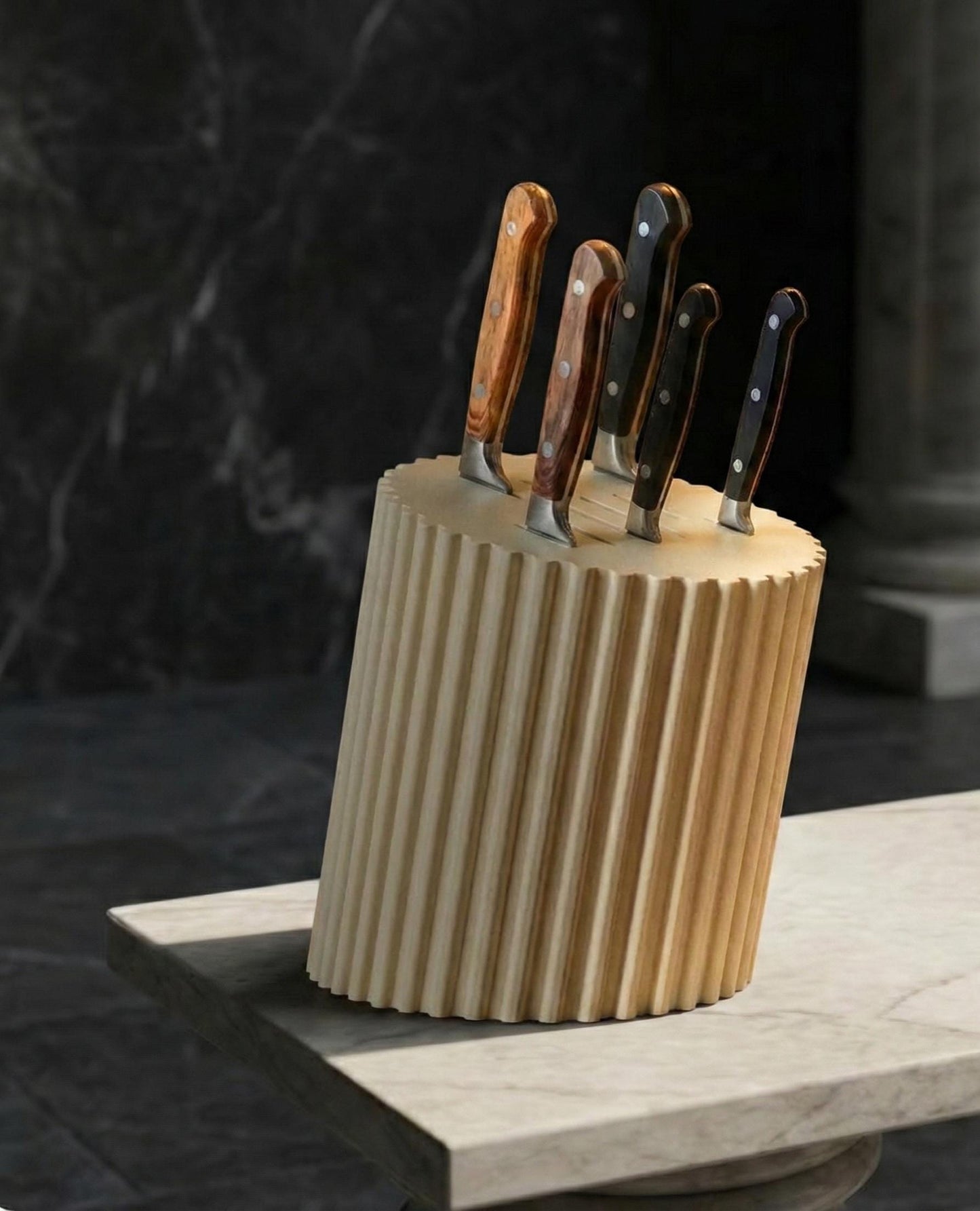 Modern Ribbed Knife Block Holder – Minimalist Kitchen Counter Organizer