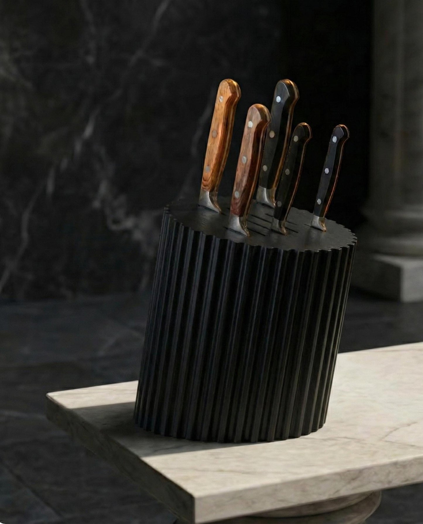 Modern Ribbed Knife Block Holder – Minimalist Kitchen Counter Organizer
